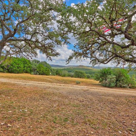 Log Cabin At Old Glory Ranch Wimberley Esterno foto
