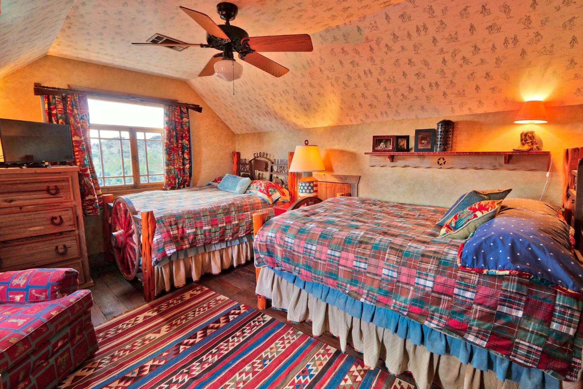 Log Cabin At Old Glory Ranch Wimberley Esterno foto